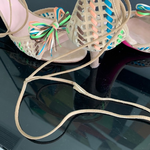 Emanuel Ungaro tan suede heels size 7 - Picture 7 of 7